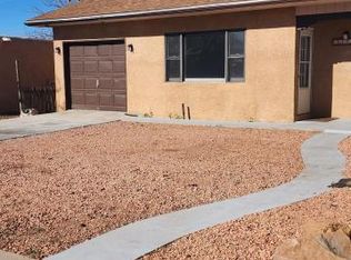 1035 June St NE, Albuquerque, NM 87112