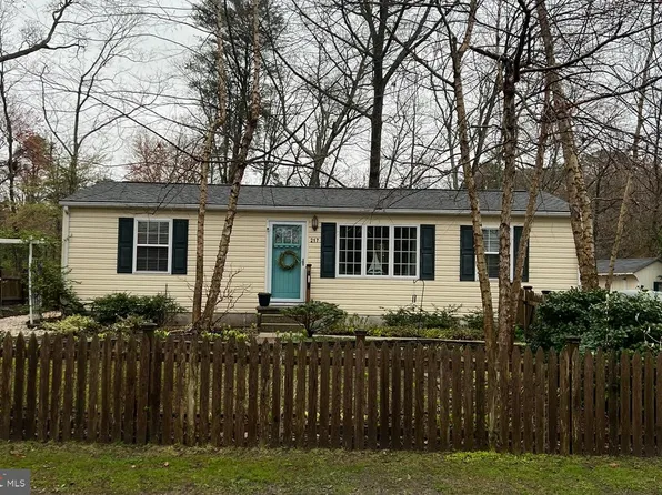 217 C St, Pasadena, MD 21122