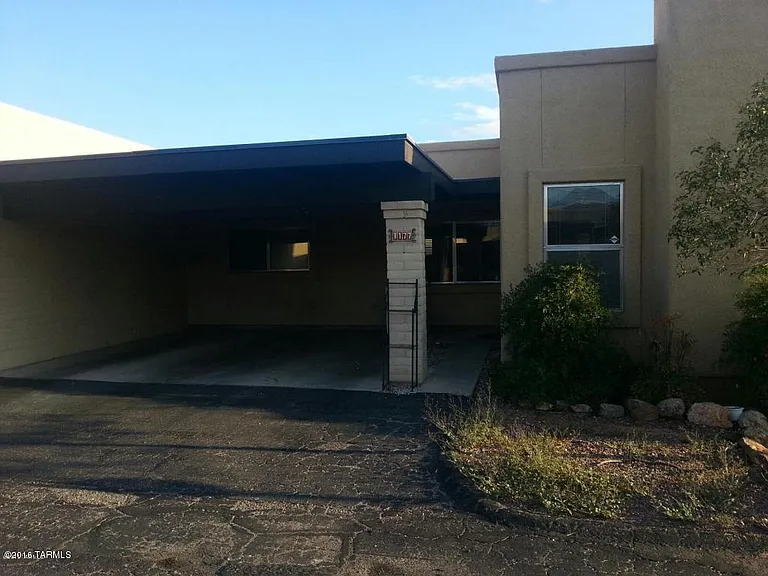1177 N Sonoita Ave — Photo 1