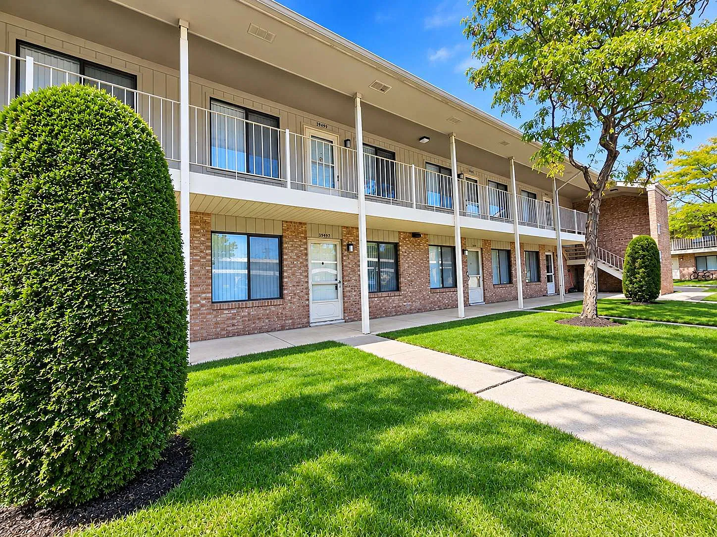 1 bed, 1.0 bath, 610 sqft, $965 — Photo 1