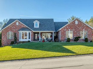 1223 Grey Fox Run, Weldon Spring, MO 63304
