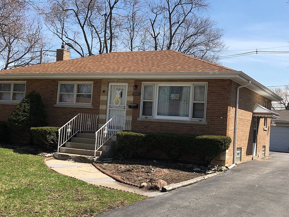 1st image of 15667 Rose Dr