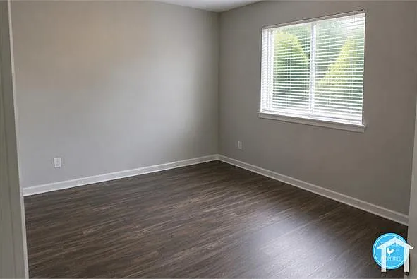 1400 Creech Rd #4 — Photo 8