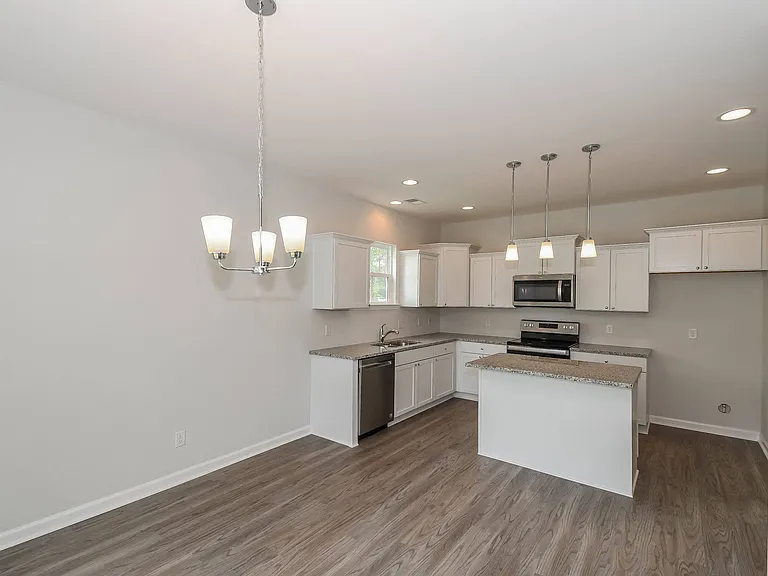 Quinn Residences at Drayton Park - Savannah Quarters — Photo 55