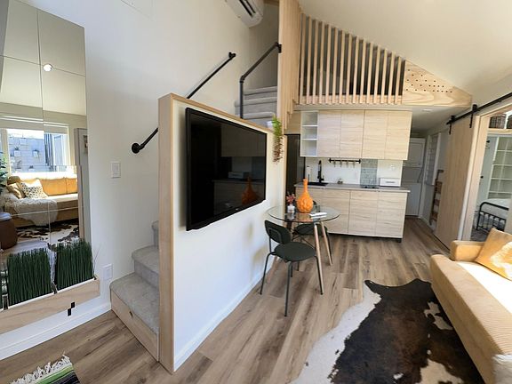 2nd image of 7044 McLaren Ave