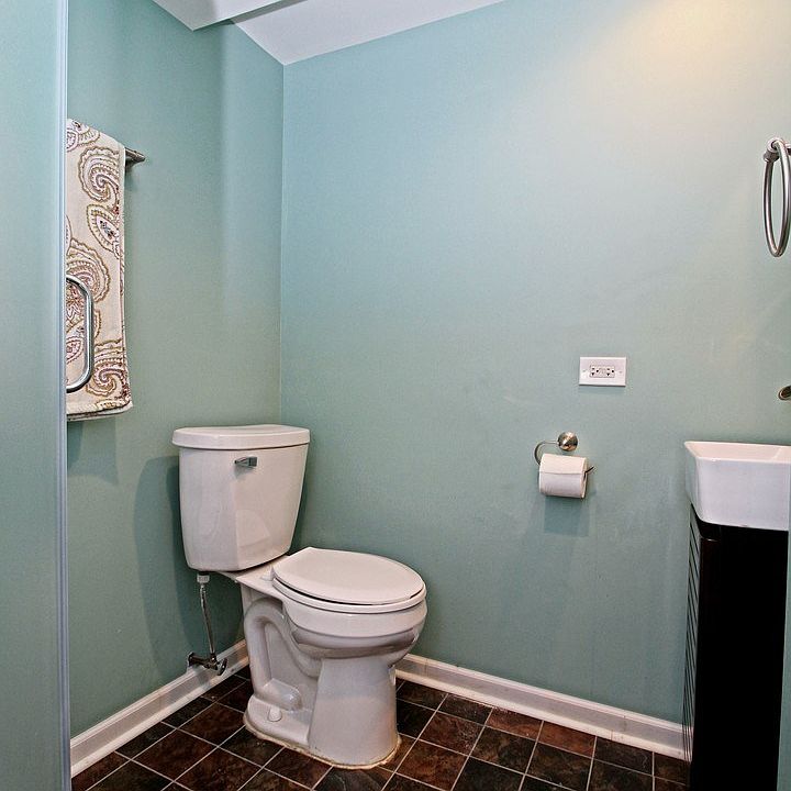 2nd image of 10516 S Central Park Ave