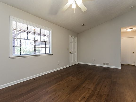 4th image of 3048 Jonathan Ct