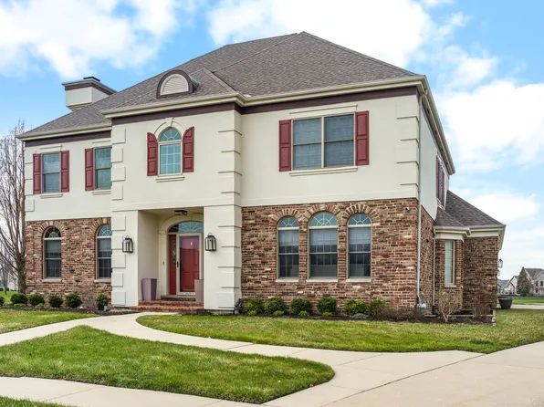 1607 Chestnut Grove Ct, Champaign, IL 61822