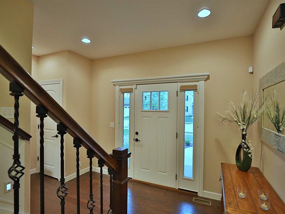 3rd image of 6115 W Clairemont Ct