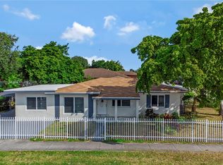 5325 SW 22nd St, West Park, FL 33023