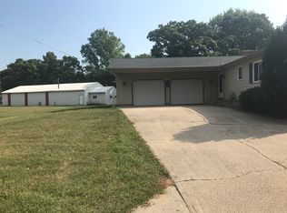6059 Youngman Rd, Greenville, MI 48838
