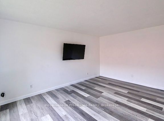 4th image of 19 Tracey Park Dr #35