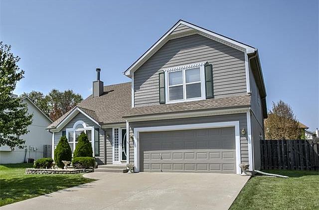1st image of 1216 SE Rosehill Dr