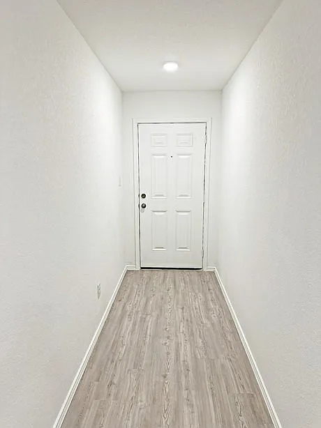 3 bed, 2.0 bath, 1474 sqft, $1,575 — Photo 2