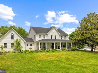21185 Saint Louis Rd, Middleburg, VA 20117
