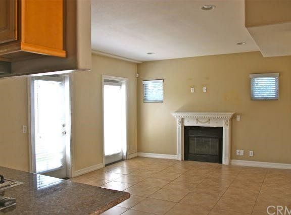 4th image of 1336 S Grand Ave
