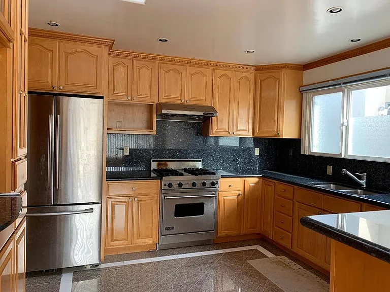 Clearfield Dr — Photo 1