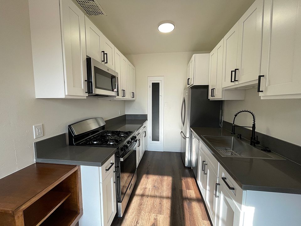 1st image of 1443 N Alvarado St APT 204