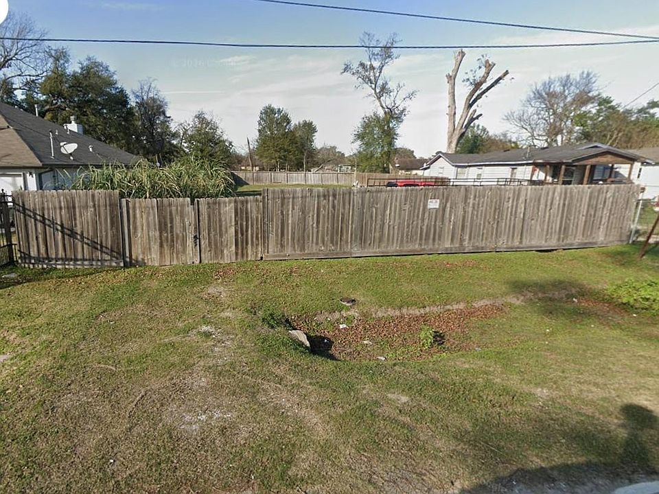 1st image of 0 Dewalt St