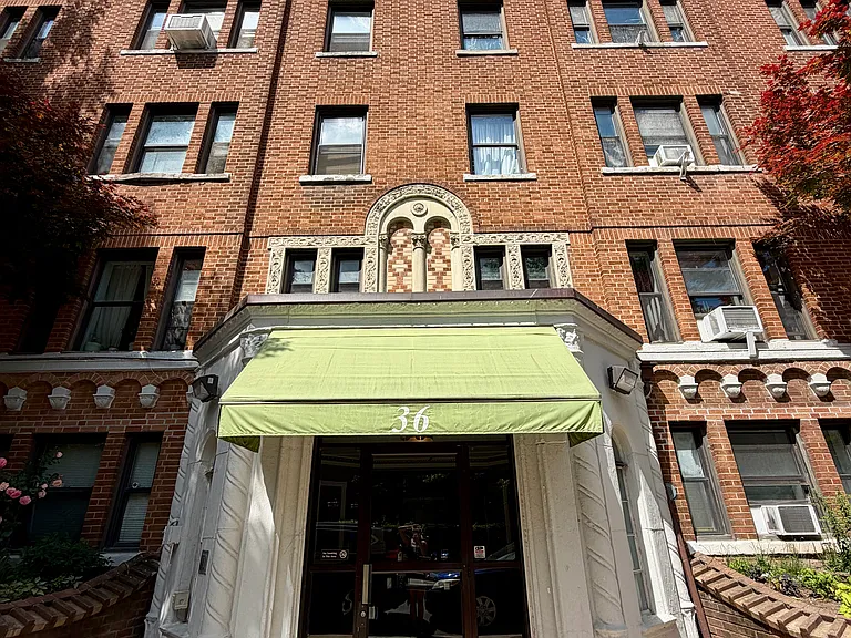 38 Duncan Ave #4 — Photo 23