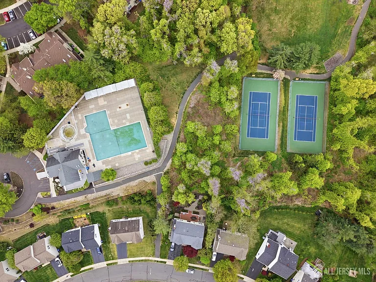 3 Dorchester Dr — Photo 6