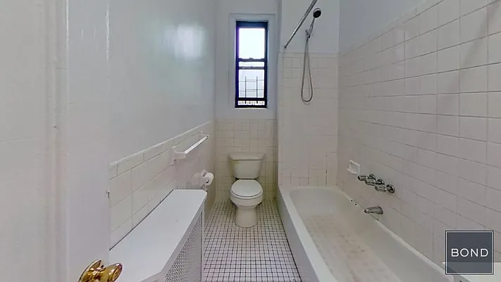 Rented by Bond New York | media 7