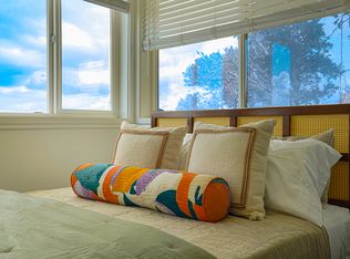 4027 Beach Dr SW #2, Seattle, WA 98116