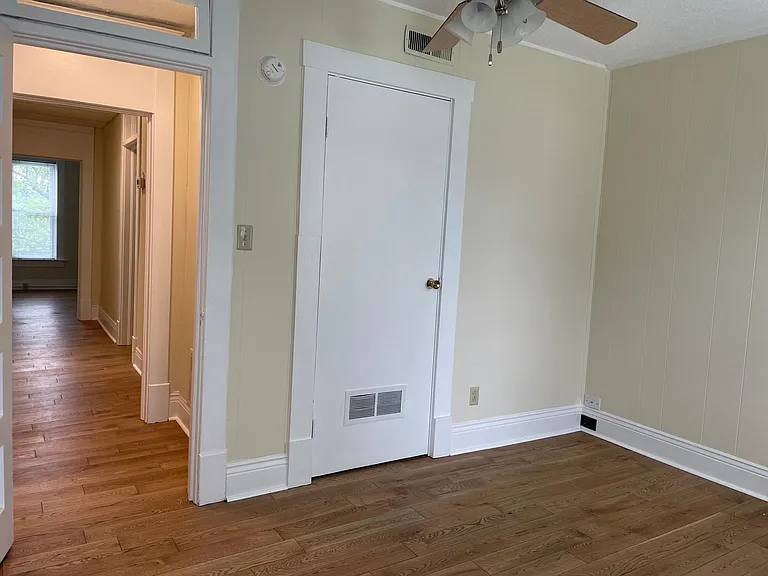218 Coventry Pl #C — Photo 2