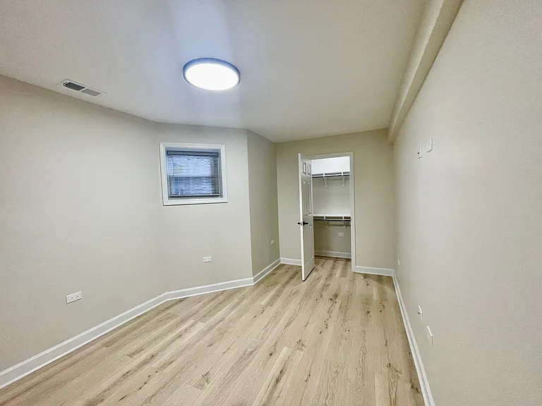4845 N Kostner Ave #B — Photo 16