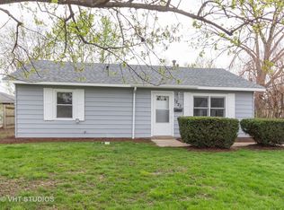 1823 Burry Circle Dr, Crest Hill, IL 60403