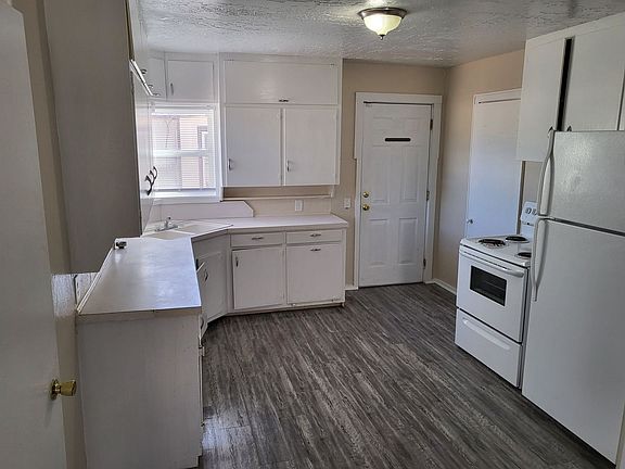 4th image of 929 W 16th St