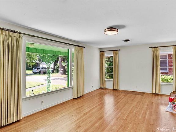 3rd image of 112 Albert Ave