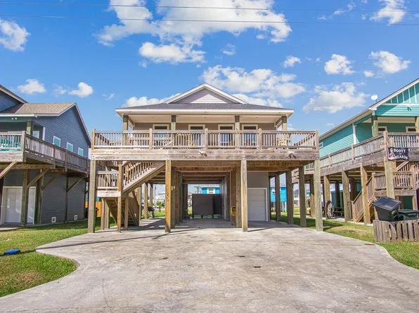 970 Surf Rd, Crystal Beach, TX 77650
