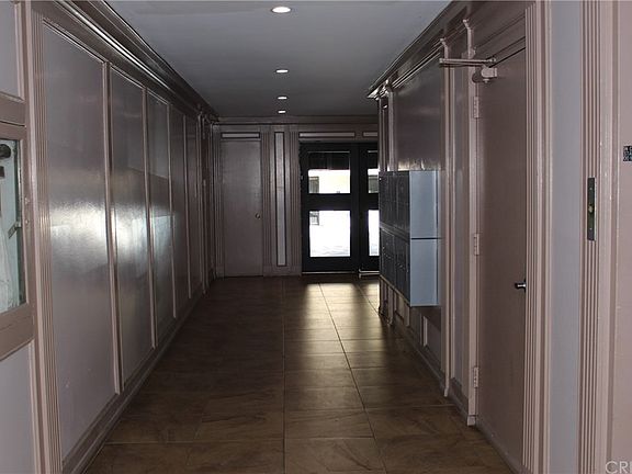 3rd image of 5315 Zelzah Ave APT 18