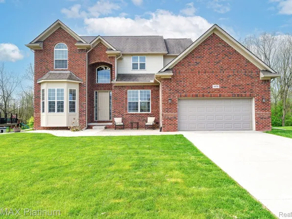 8470 Jack Pine Cir, Ypsilanti, MI 48197
