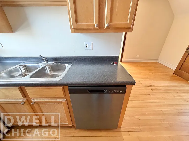 730 Elm St #301 — Photo 6