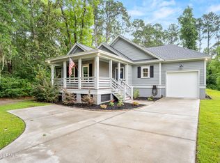 3011 Broad River Dr, Beaufort, SC 29906