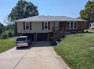 4101 N Walrond Ave, Kansas City, MO 64117