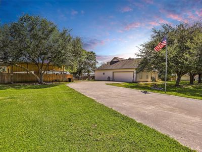 1107 Beaumont St, Anahuac, TX, 77514