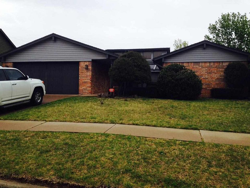 1st image of 5611 NW Wilfred Dr
