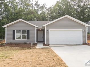 204 Shadow Lake Dr, Arnoldsville, GA 30619