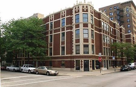1st image of 1052 W Granville Ave #20