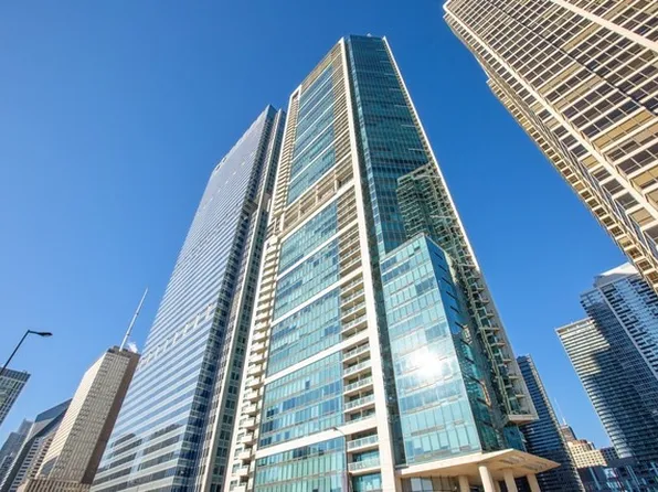 340 E Randolph St, Chicago, IL