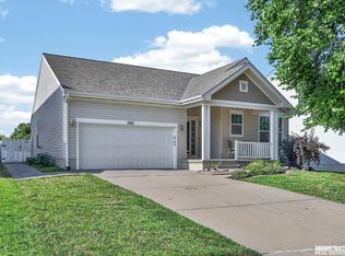 19027 B St, Omaha, NE 68130