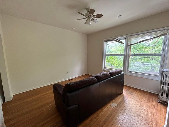 5th image of 1248 W Montrose Hbr #220