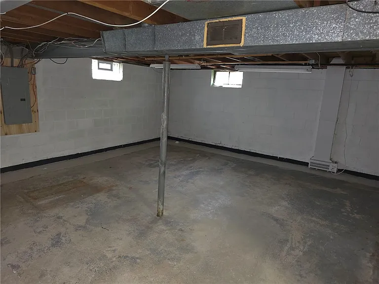 379 Hollybrook Rd — Photo 34