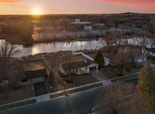 9500 Yosemite Rd, Bloomington, MN 55437