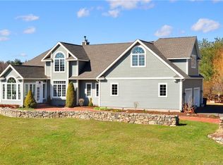 17 Old Field Rd, Granby, CT 06035