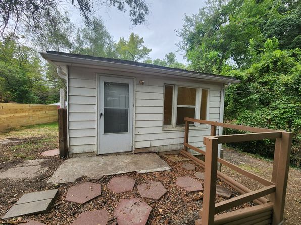 1106 Rixon St #1/2