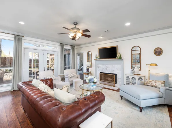 1812 Branch Hollow Ln, Grapevine, TX 76051